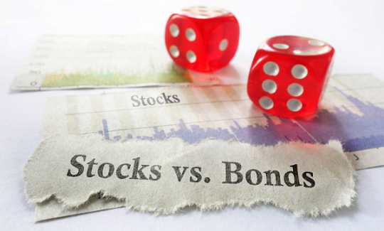 Sự khác nhau giữa cổ phiếu - trái phiếu và một số lưu ý khi đầu tư