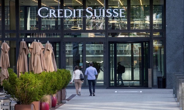 ngân hàng Credit Suisse sụp đổ