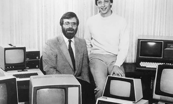 2 nhà sáng lập của Microsoft - Paul Allen và Bill Gates